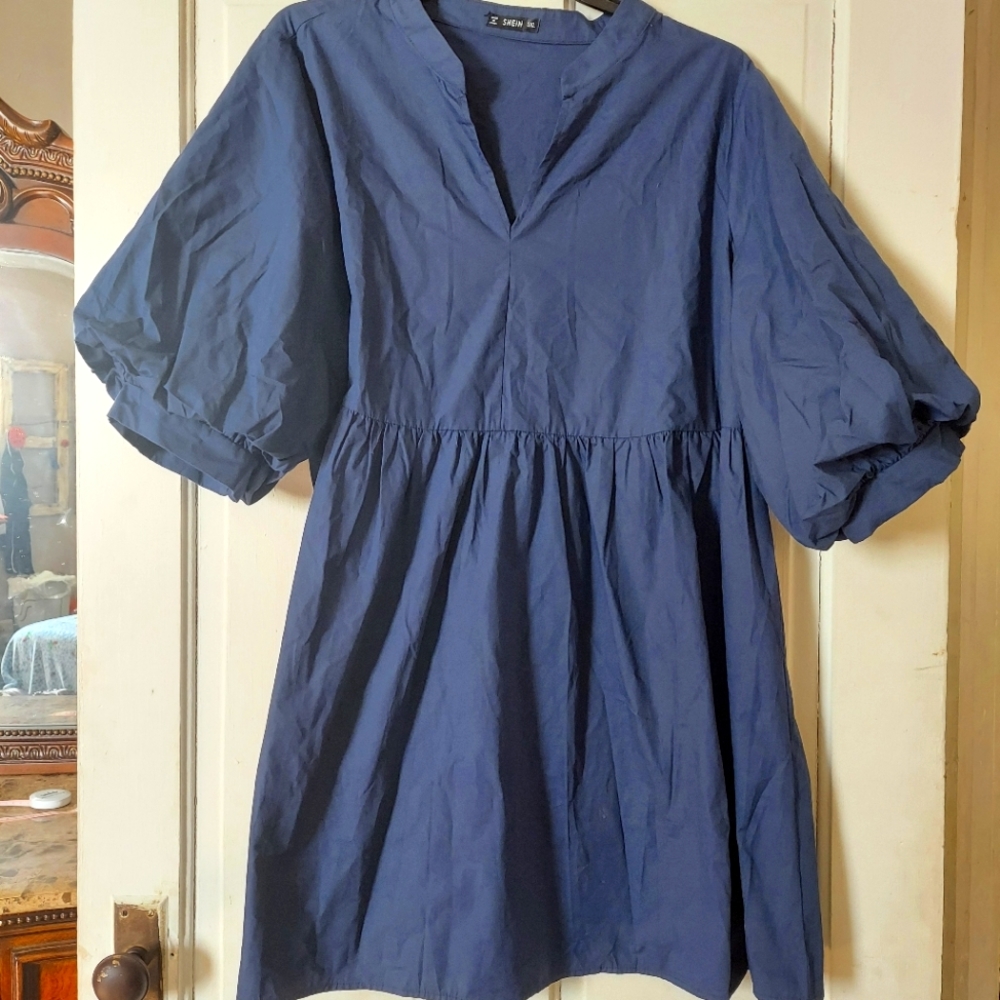 Balloon sleeve dress